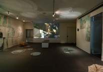CROSSOVER - Installation Views 01